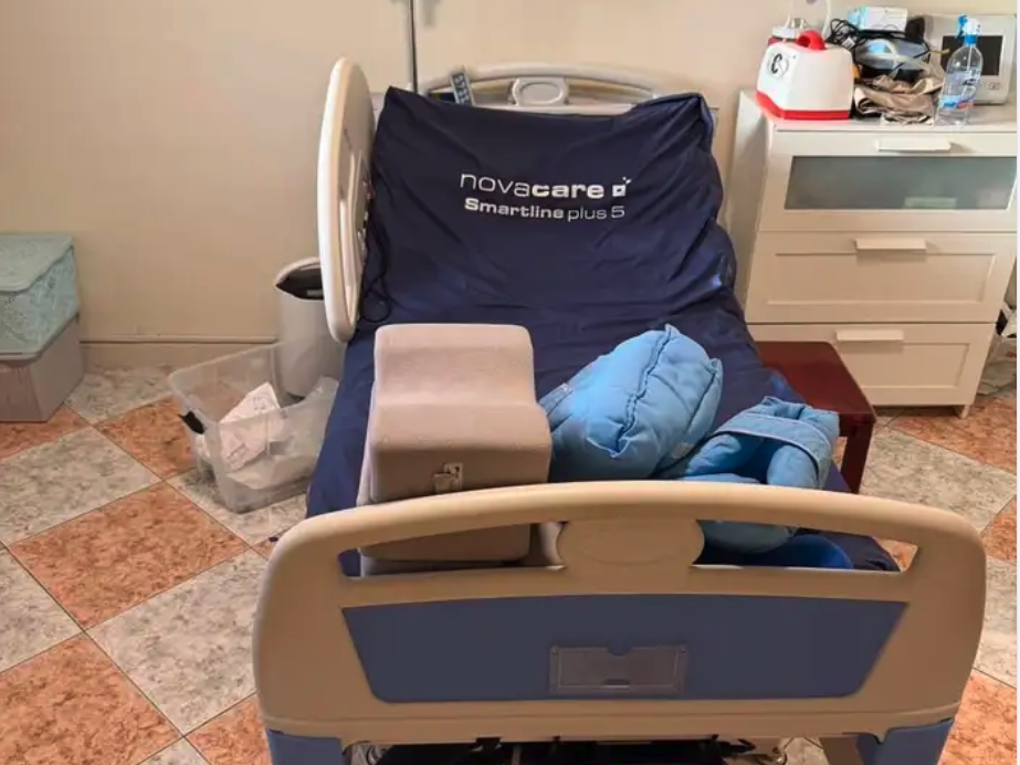 سرير طبي و مرتبة هوائية