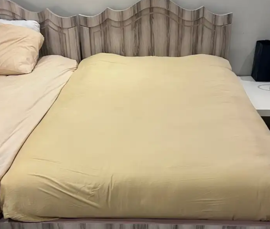 سريرين نفر و نص ب1200قابل للتفاوض نظيفه مع المراتب