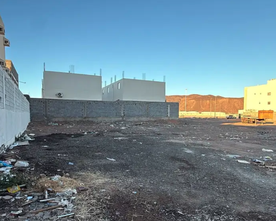 ارض سكنية للبيع في حي العزيزية مخطط ت 7