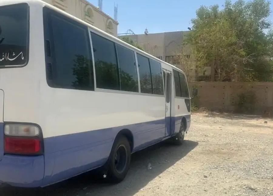 باص كوستر للإيجار خدمات نقل