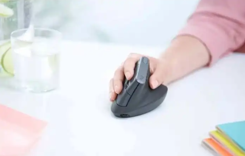 ماوس Logitech MX Vertical شبه جديد