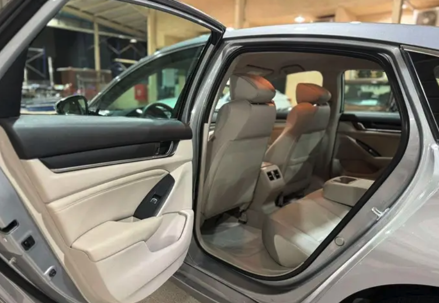 هوندا اكورد ستاندر 2021 مخزن