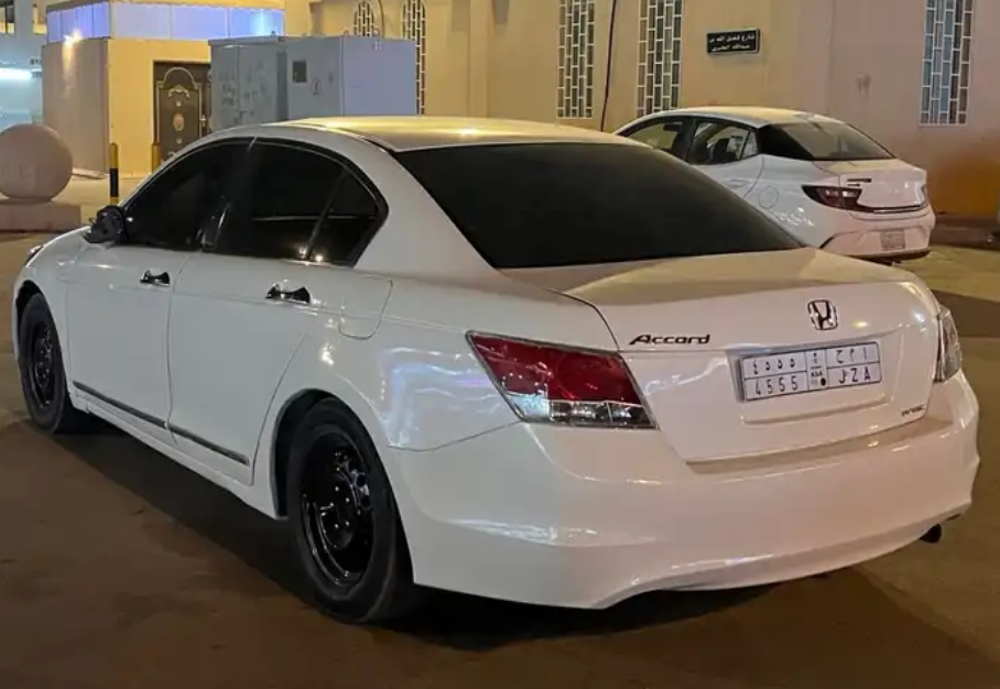 اكورد 2009 للبيع