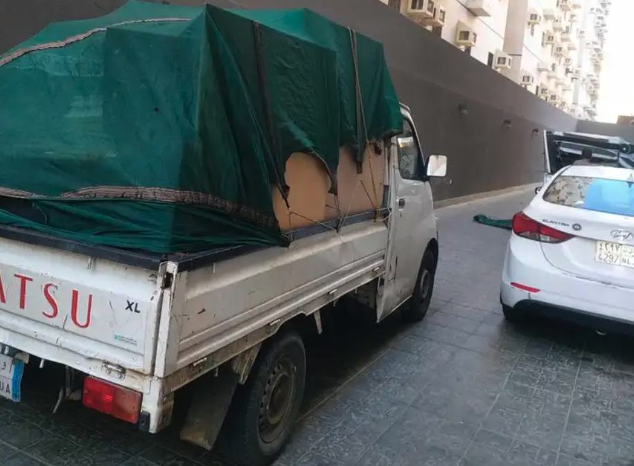 دباب نقل عفش جده وخارجها فك وتركيب غرف النوم خدمات توصل جده