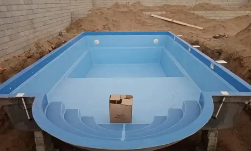 مسابح فايبر جلاس