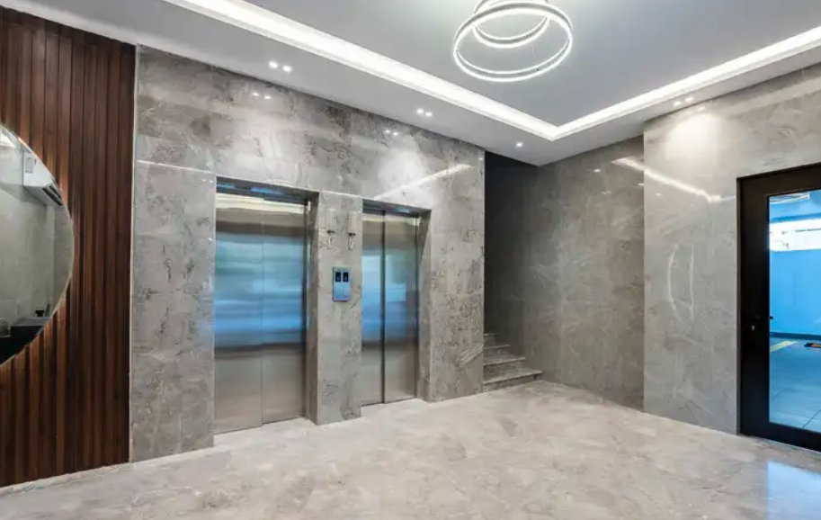 شقق فاخره للتمليك جاهز افراغ فوري جده حي الفيصلية 3وا4غرف