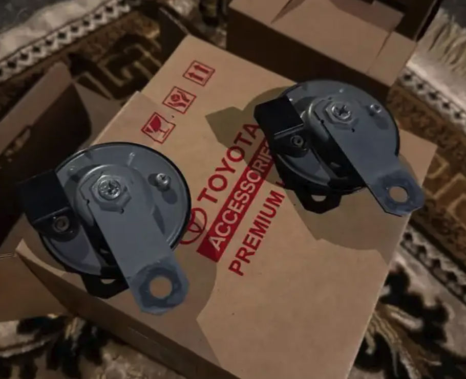 بواري تويوتا اصلي ياباني وعلى الشرط شبه جديده