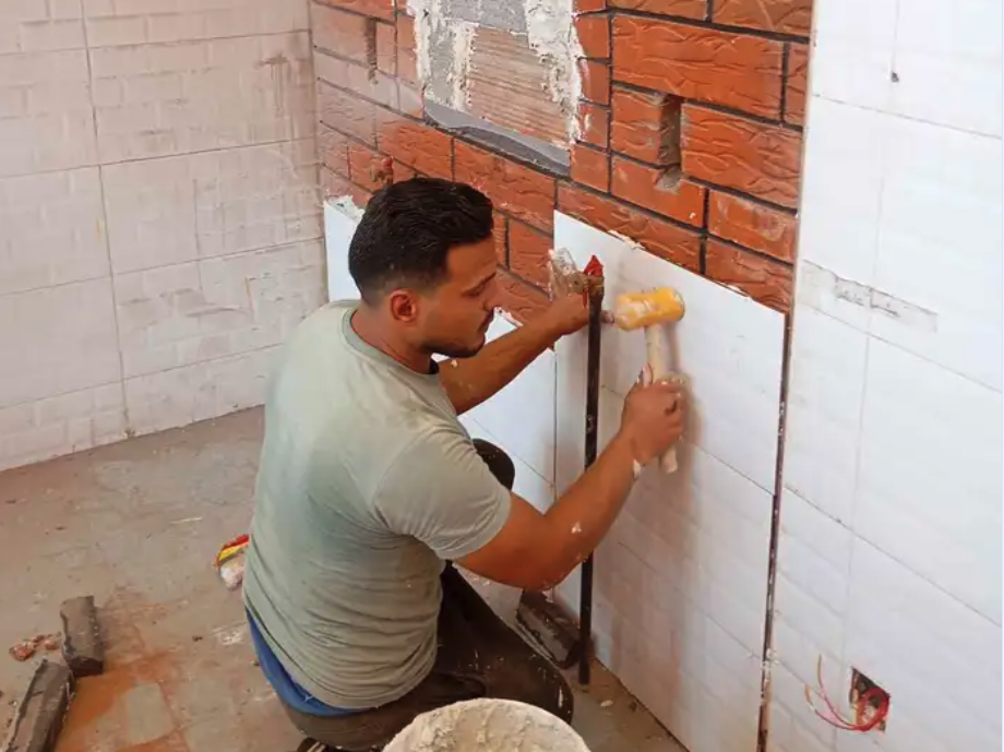 معلم بلاط ومعلم ديكورات