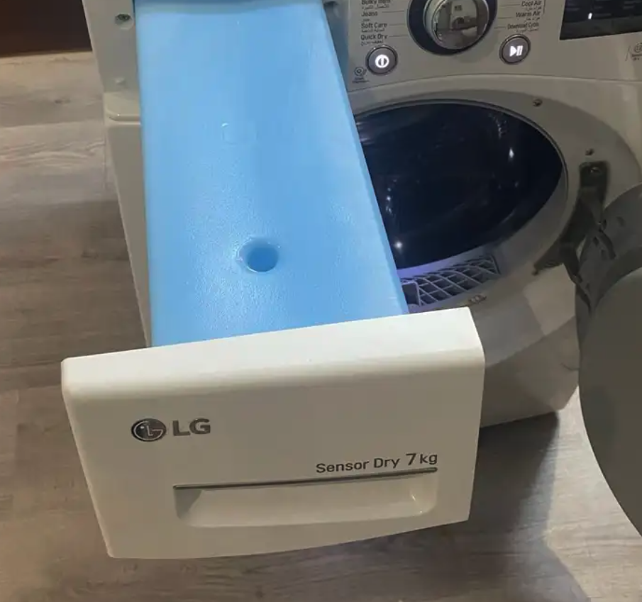 مجفف ملابس (نشافة)