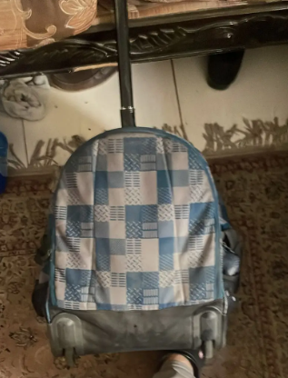 شنط سفر صغيرة ومدرسية