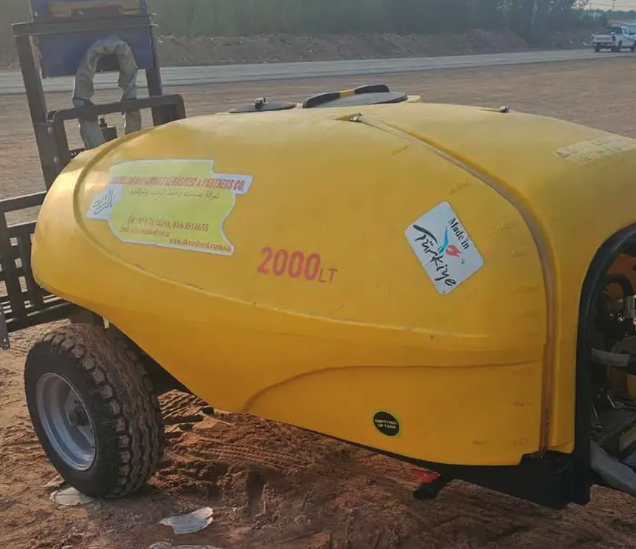 معدات زراعية للايجار مرشة لبانة بزاره نثارة حراثة ايجار