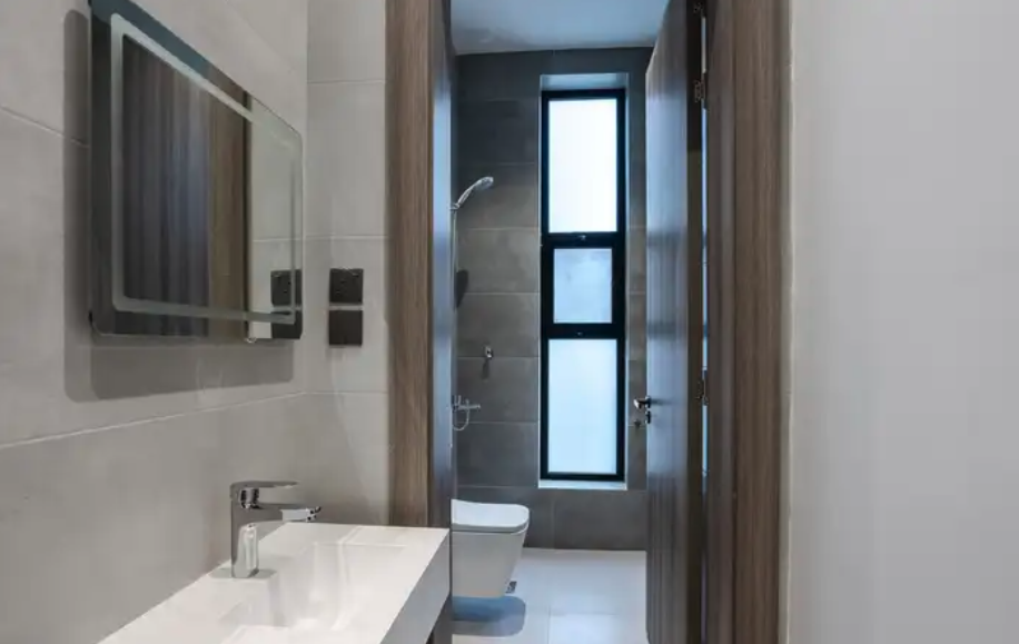 شقق فاخره للتمليك جاهز افراغ فوري جده حي الفيصلية 3وا4غرف