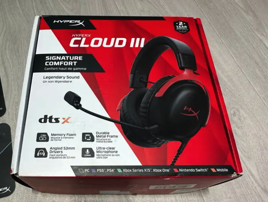 للبيع سماعة هايبر إكس كلاود 3 جديدة (HyperX Cloud III)