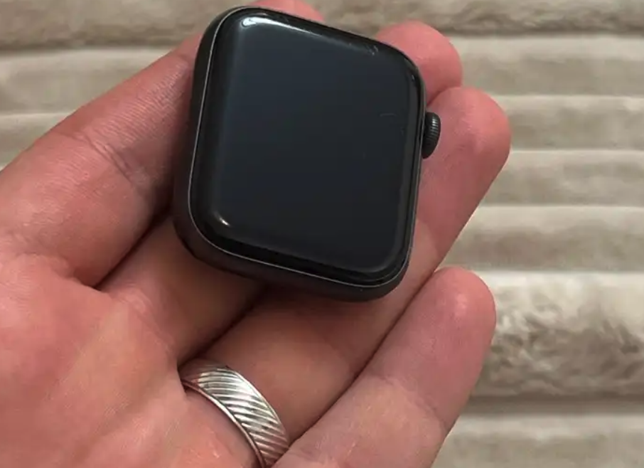 ايفون 13 برو ماكس 512 مع هدية