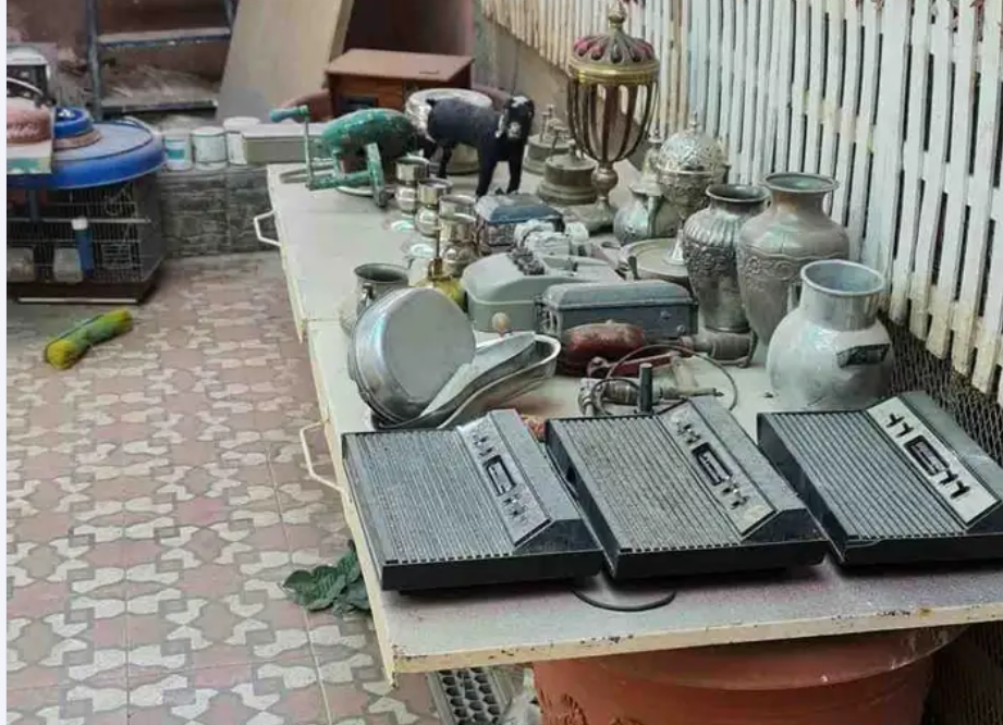 مقنيات قديمه جدا لاصحاب المتاحف والتحف