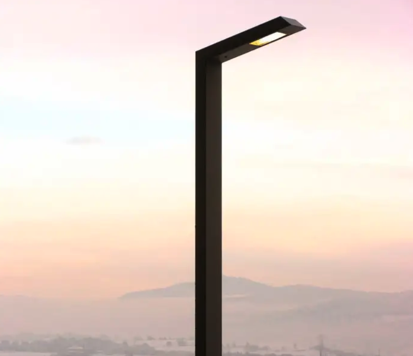 اعمدة انارة ديكورية Decorative lighting pole