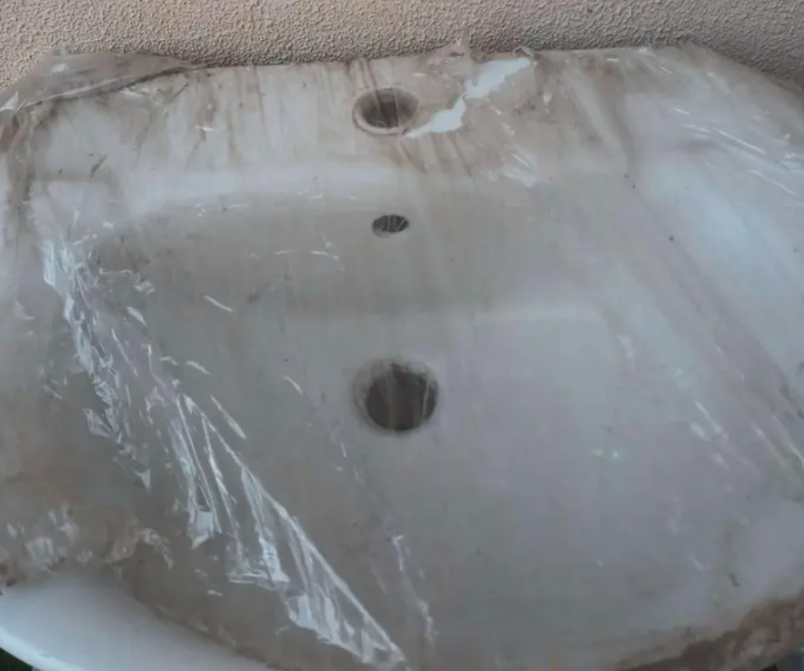 حوض مغسلة 130 ريال