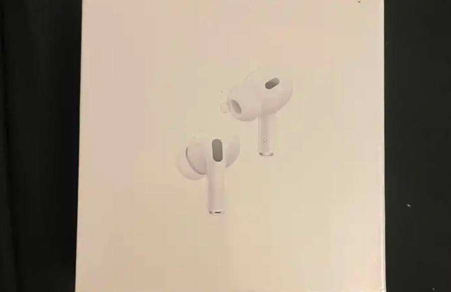 سماعة ابل ايربودز برو جديده لم تستعمل