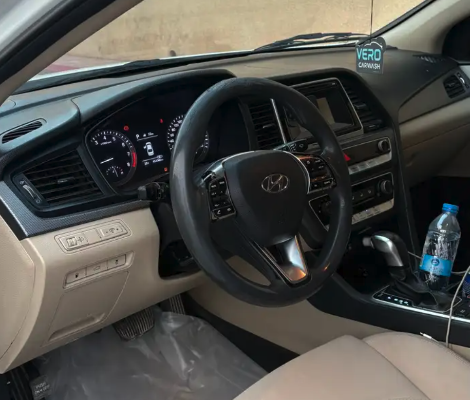 سوناتا للبيع