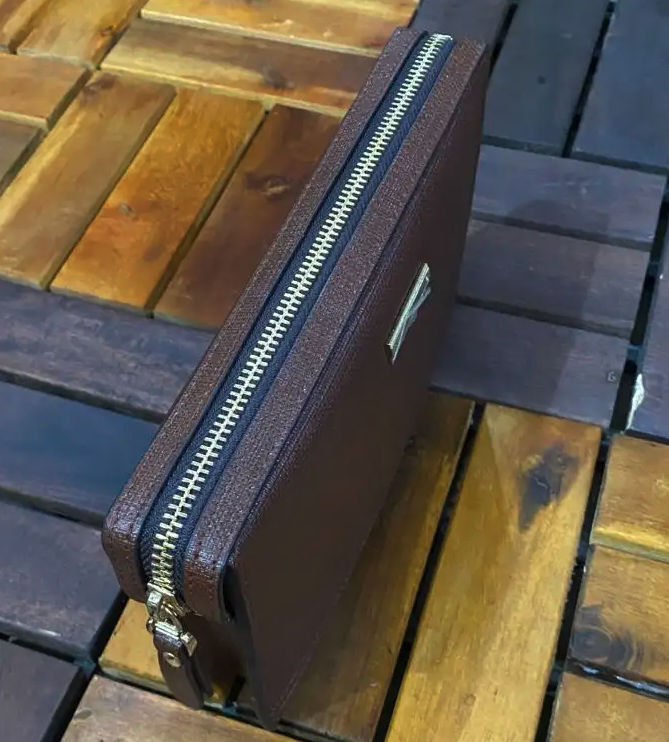 شنط رجالية فاخرة