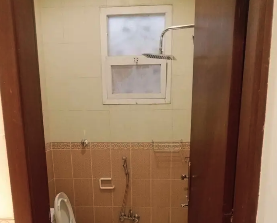 شقة مؤثثه حي ظهرة لبن ثلاث وصاله 6000 شهريا