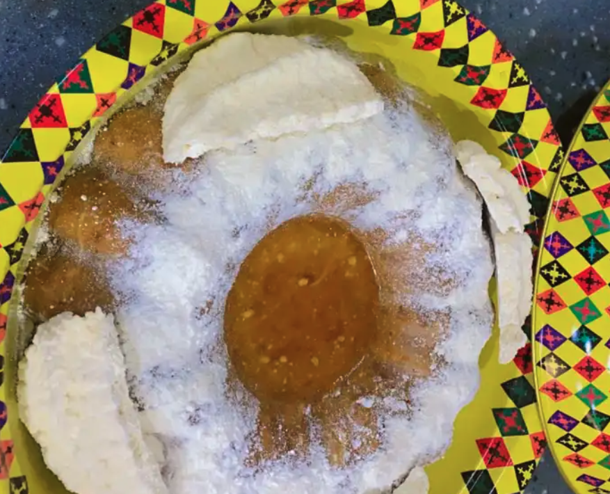 شعثا بالسمن والاقط وشعثا بالخواضه