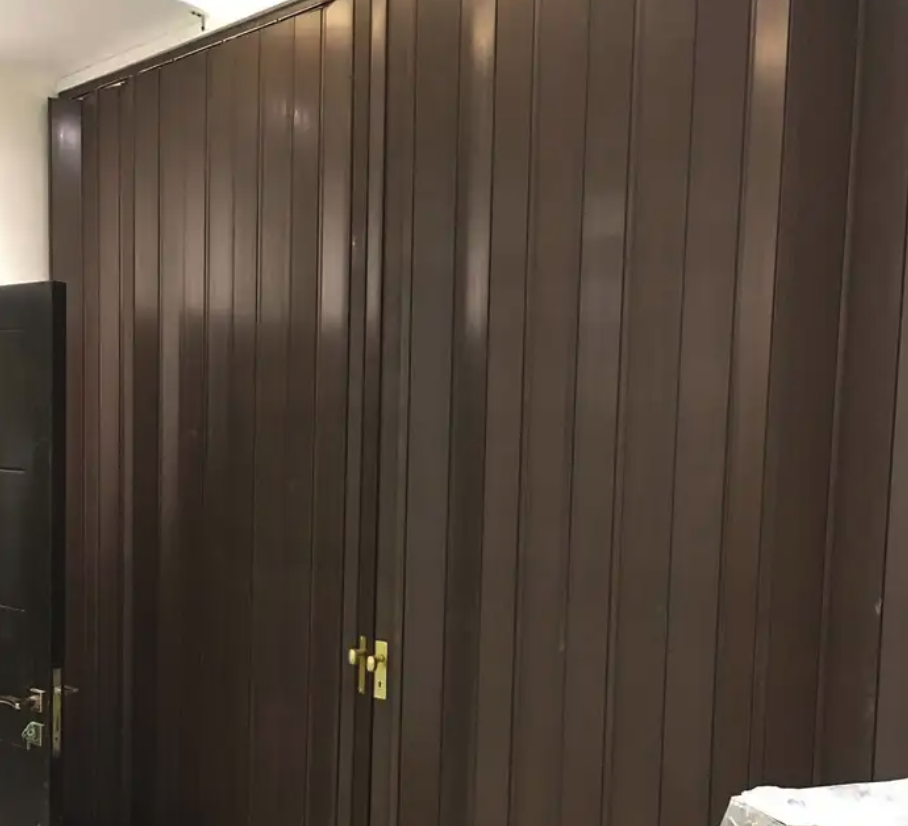 ابواب كرديون سحاب بلاستيك جلد كوري ايطالي باعبود للديكورات