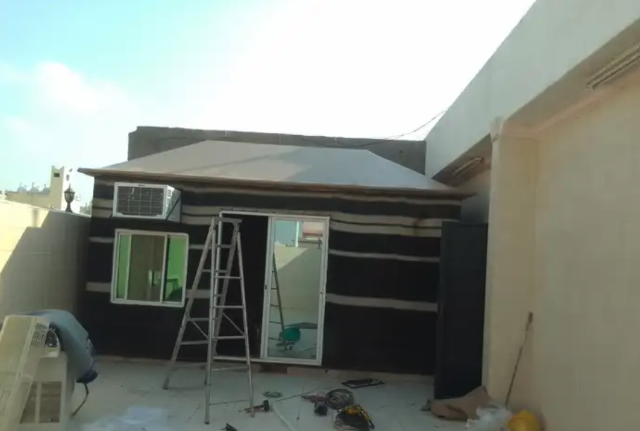 مظلات وسواتر