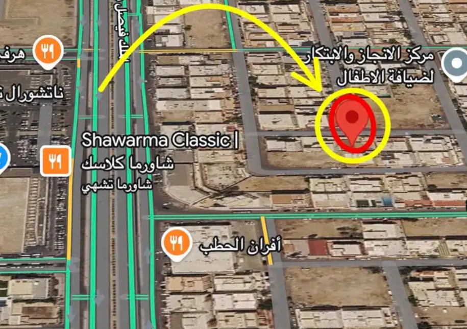 استراحة أرض سكنية للبيع في موقع حيوي واستراتيجي