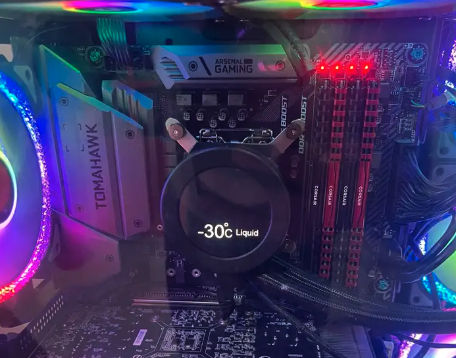 كمبيوتر مكتبي core i9 رام 32 شاشة قيمنق سامسونج 27 بوصة