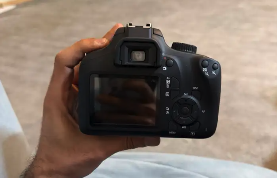 كاميرة كانون