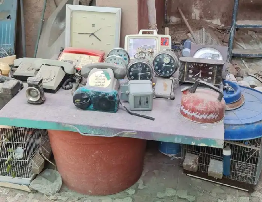 مقنيات قديمه جدا لاصحاب المتاحف والتحف