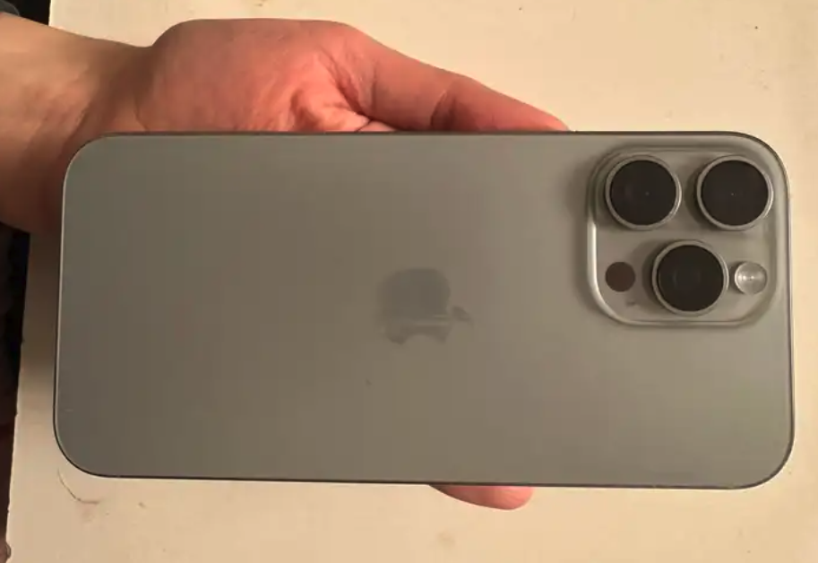 ايفون 16 برو ماكس