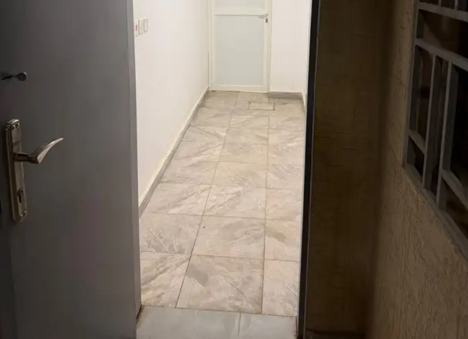 للإيجار غرفه سائق سواق حارس
