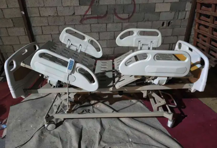 سرير طبي كهربائي