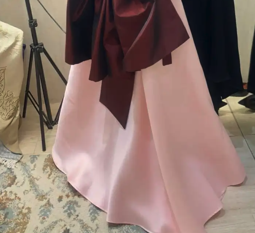 فستان زواج مصمم عن مصممه المقاس xL