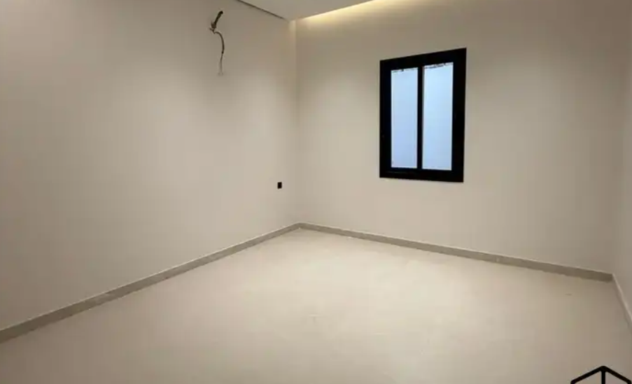 للبيع فيلا روف ارضي حي البوادي