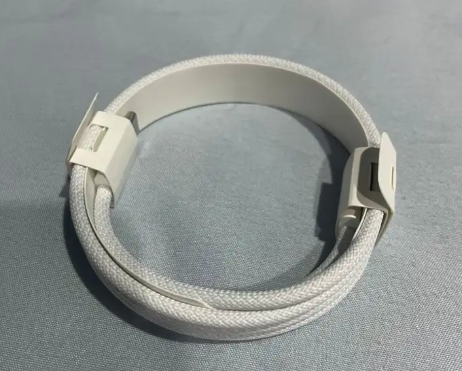 سماعة ابل AirPods Pro 2