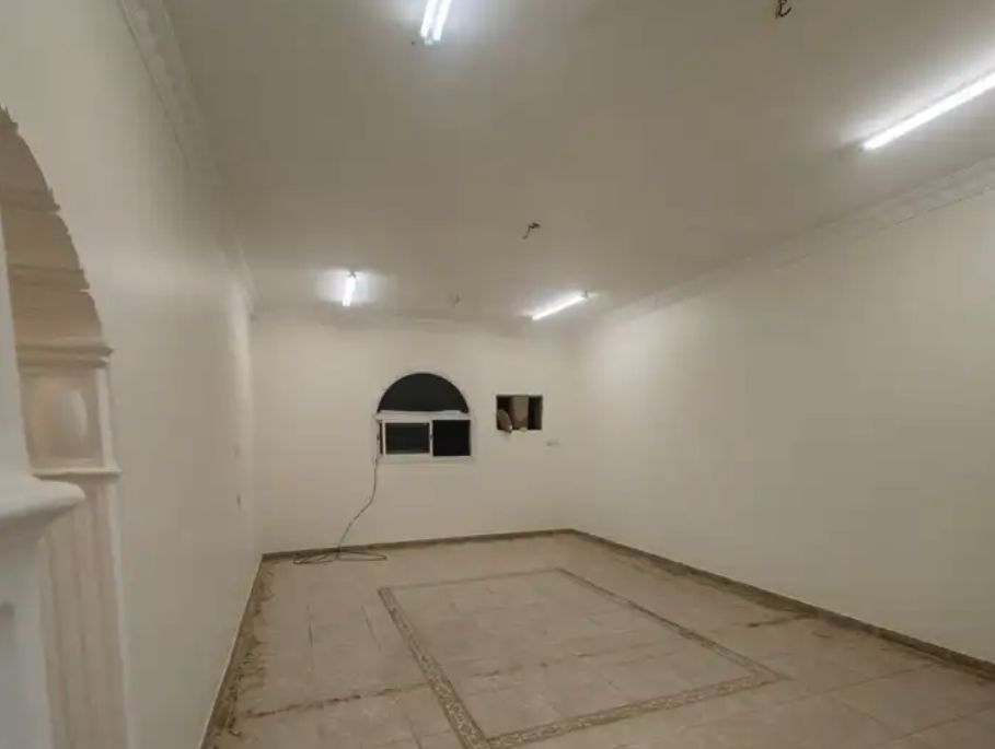 شقة عوائل 5 غرف للإيجار