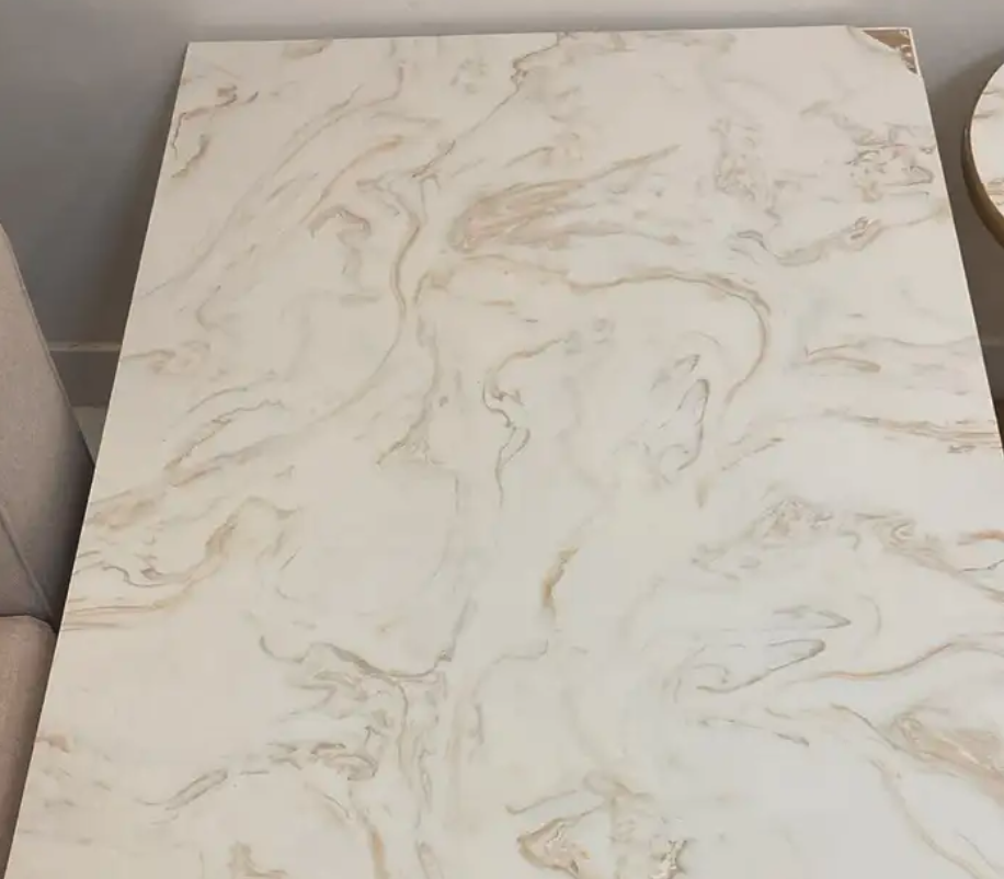 للبيع طاولات خدمة بديل رخام اخو الجديد طاولة و4 حبات خدمة