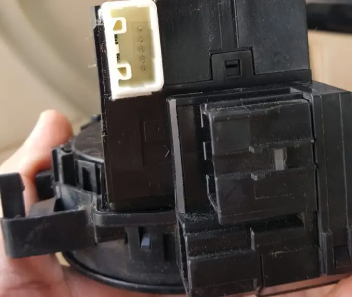 شريحة الأيرباق والبوري لسيارات تويوتا ولكزس ضمان 6 شهور