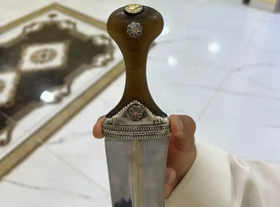 جنبيه نجراني قديم زراف