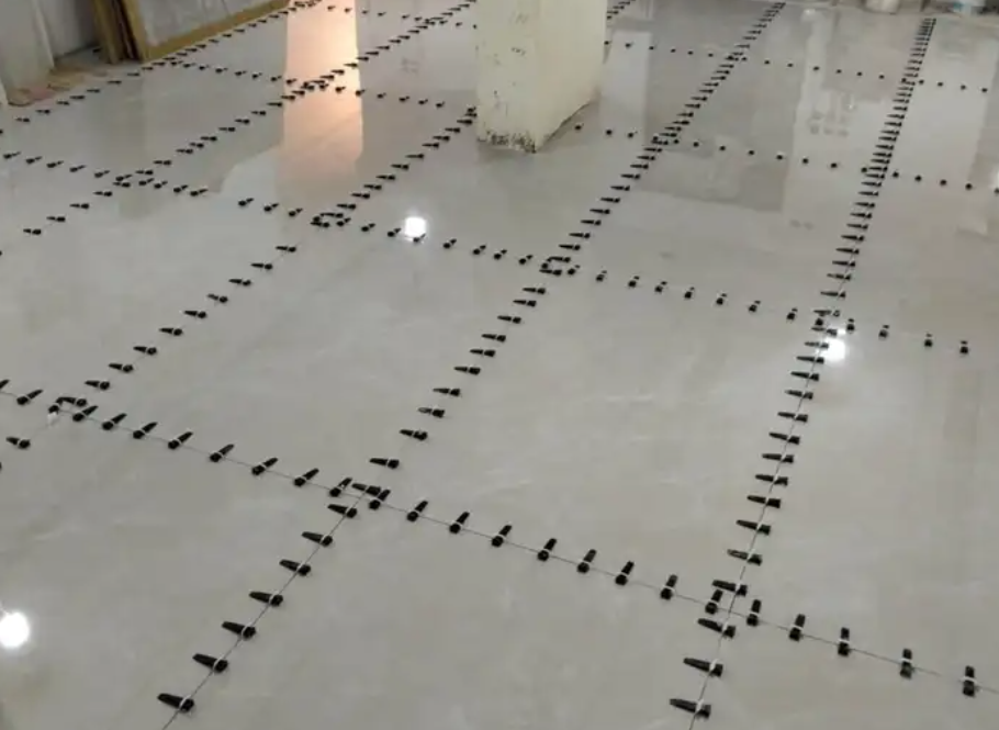 مبلط يمني لجميع انواع السيراميك ورخام