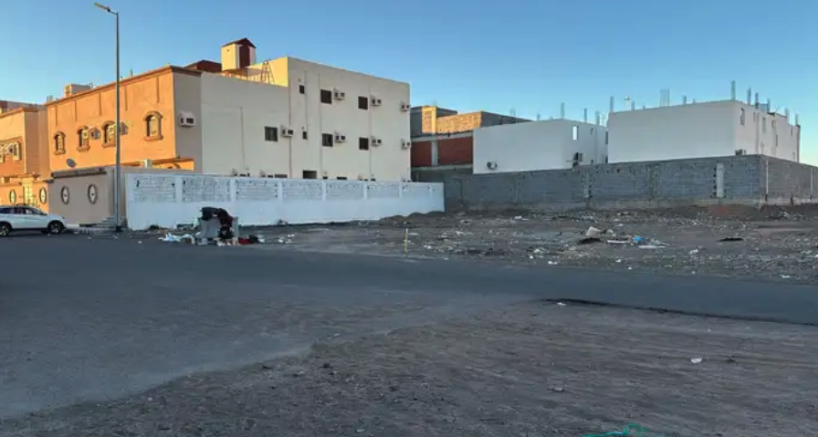 ارض سكنية للبيع في حي العزيزية مخطط ت 7