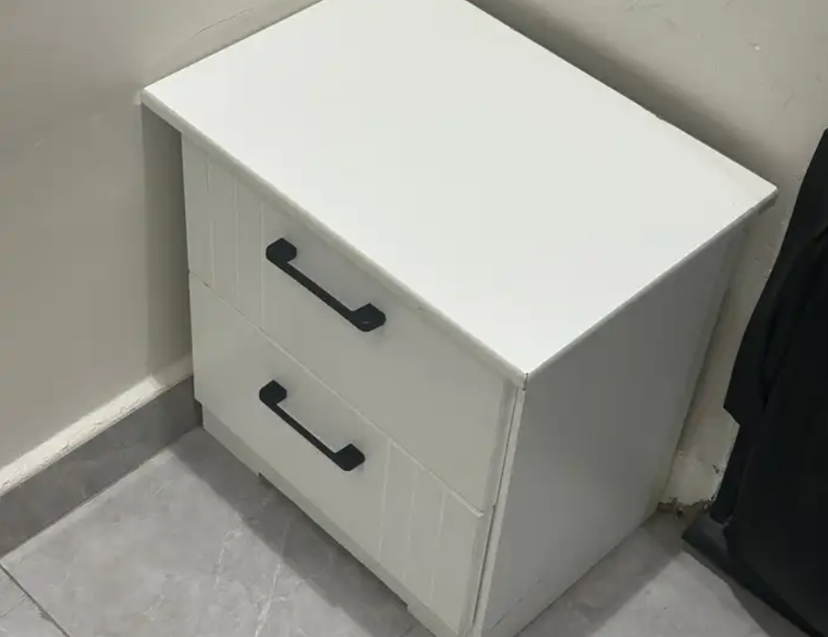 للبيع اثاث استديو