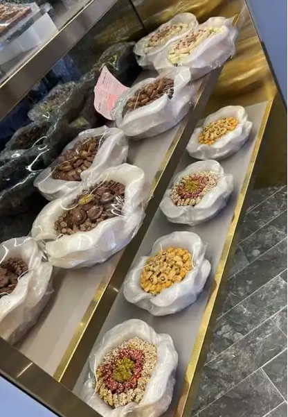 صواني حلى للمناسبات والحفلات للبيع