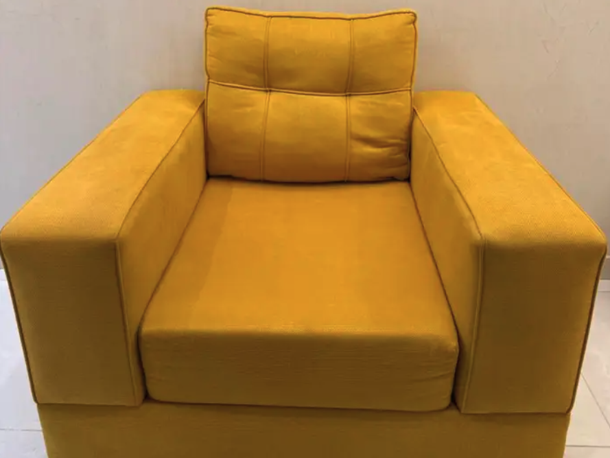 تلفزيون هايسنس 50 بوصه كنبه صفراء