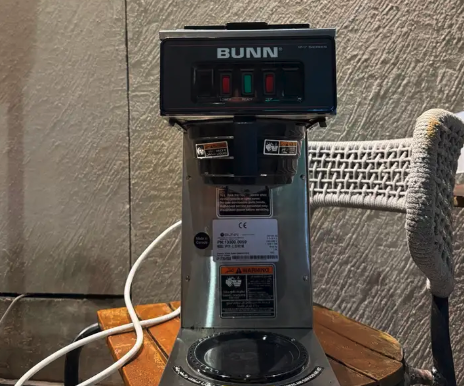 مكينة قهوه شرط