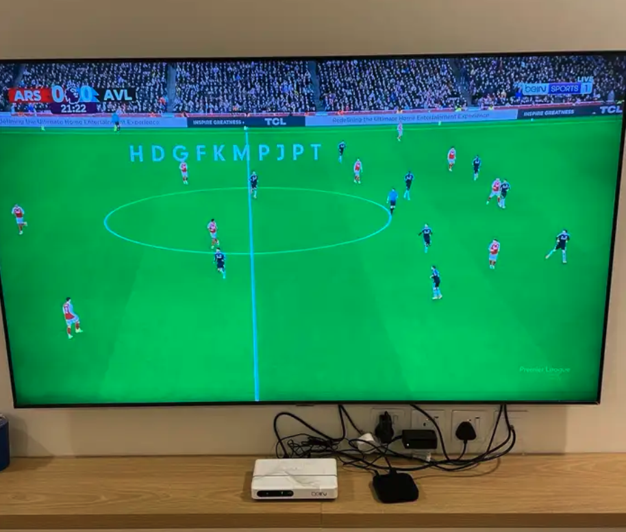 شاشة سامسونج 65 بوصه تقنية كرستال UHD 4K