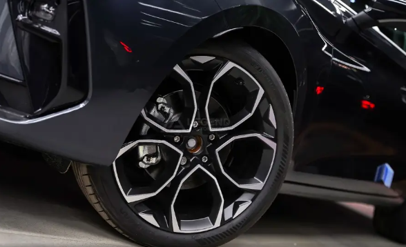 Cupra Leon 2027 خصم من الرسمي